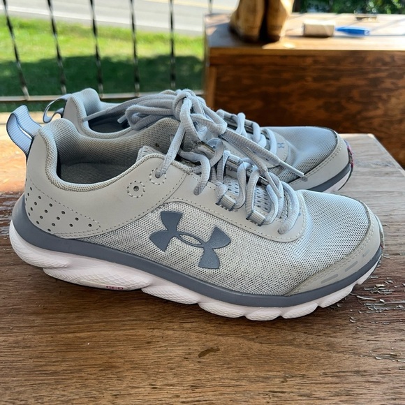 Under Armour Womens Charged Assert 8 3024625-100 Gray Running Shoes Sneakers 7 - Picture 6 of 11